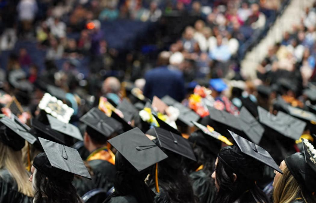 美国大学双录取申请_高考后留学美国途径_如何申请赴美留学