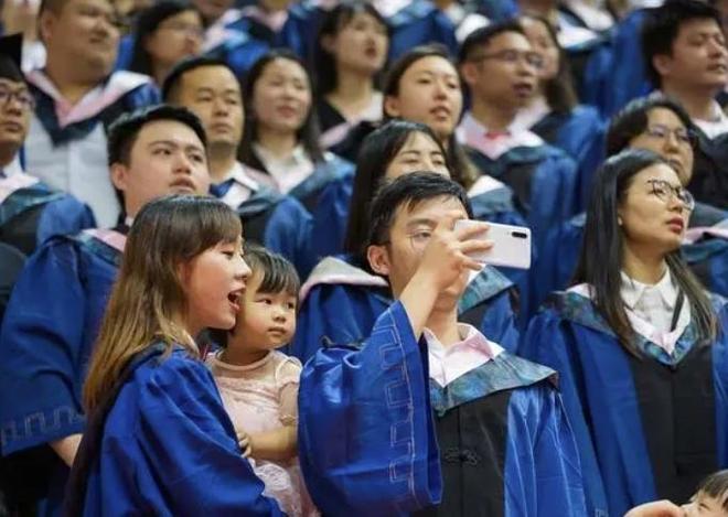 如何拿美国绿卡_美国绿卡政策变化_特朗普金卡计划分析